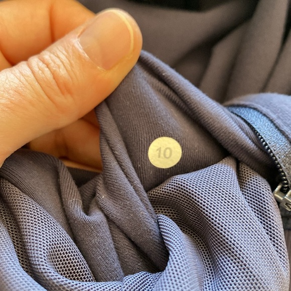 Lululemon Define jacket women’s size 10 purple VGUC - Picture 6 of 6